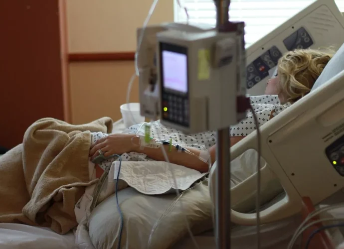 Hospital bedside medical monitor machine